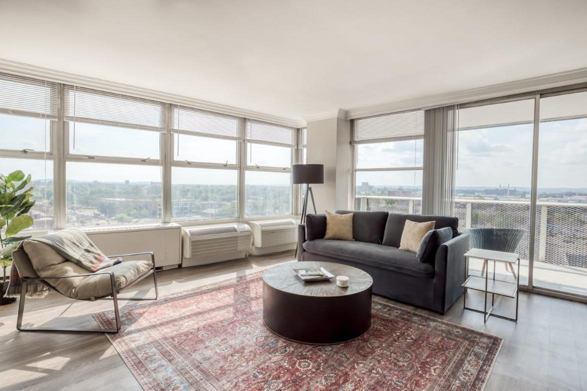 Cozysuites 800 Tower 1Br With Gym! 10 Louisville Luaran gambar