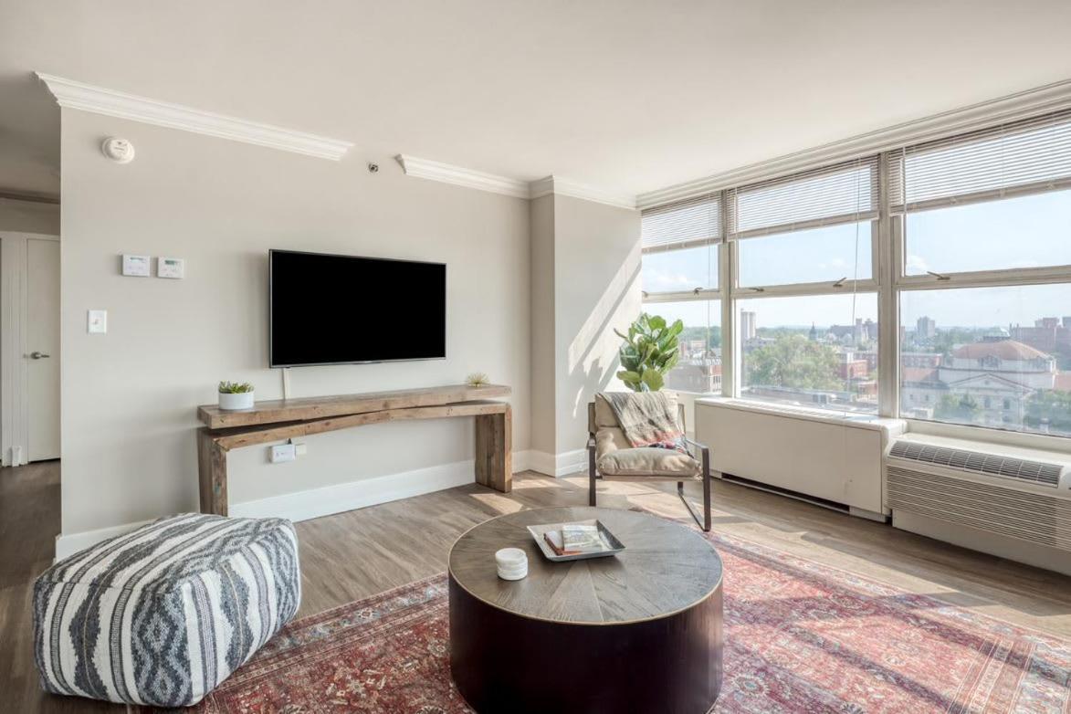 Cozysuites 800 Tower 1Br With Gym! 10 Louisville Luaran gambar