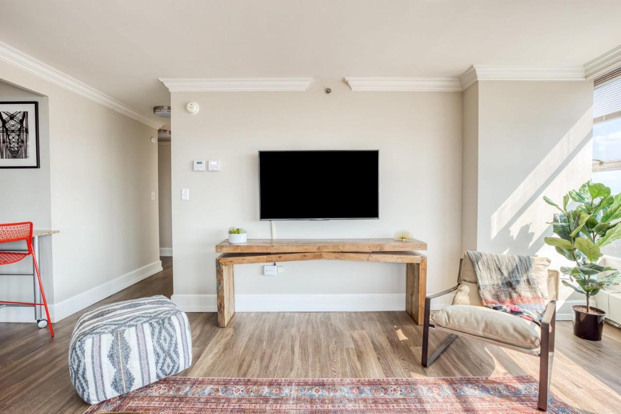 Cozysuites 800 Tower 1Br With Gym! 10 Louisville Luaran gambar
