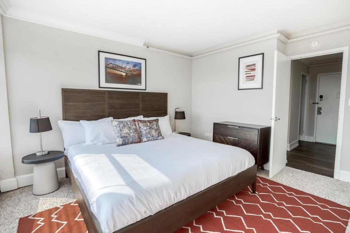 Cozysuites 800 Tower 1Br With Gym! 10 Louisville Luaran gambar