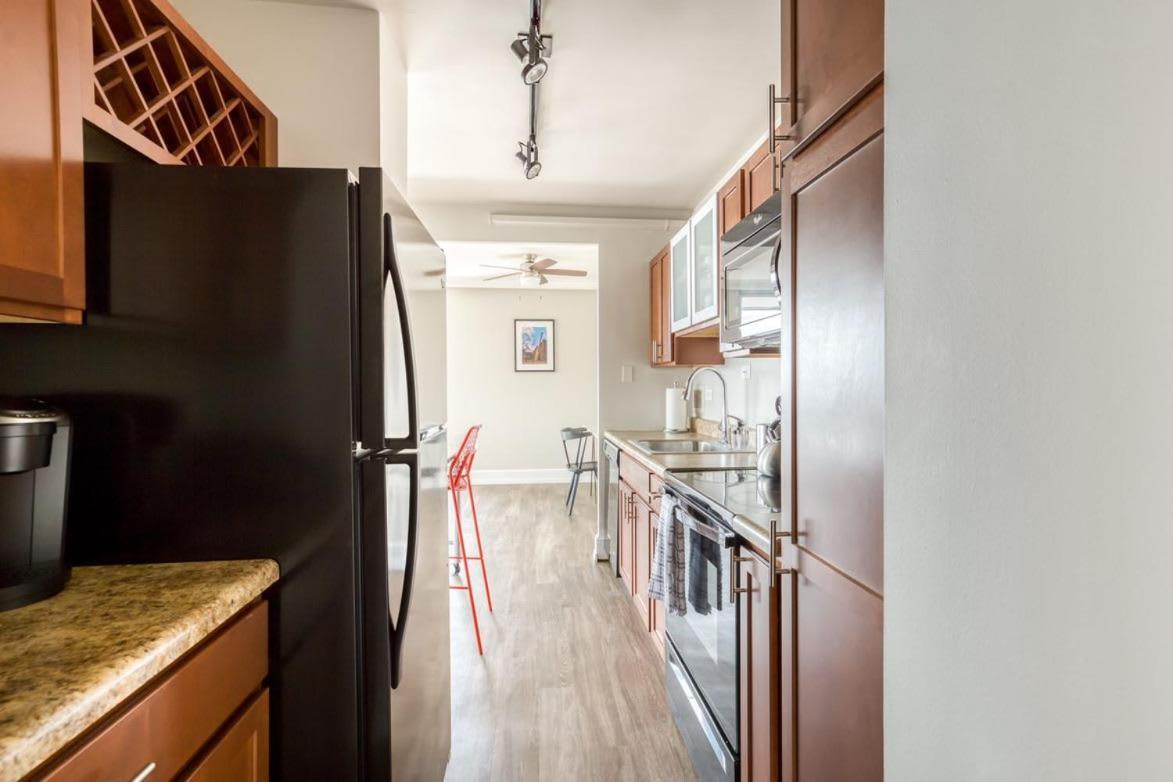 Cozysuites 800 Tower 1Br With Gym! 10 Louisville Luaran gambar