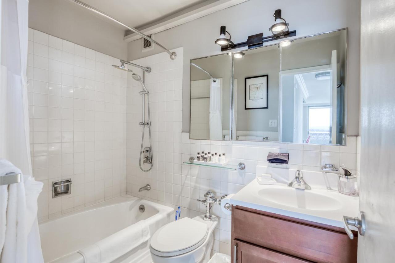 Cozysuites 800 Tower 1Br With Gym! 10 Louisville Luaran gambar