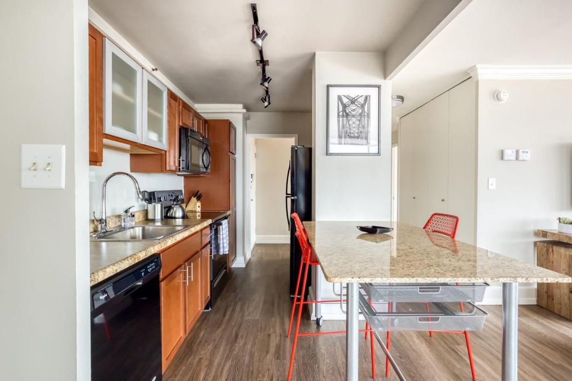Cozysuites 800 Tower 1Br With Gym! 10 Louisville Luaran gambar